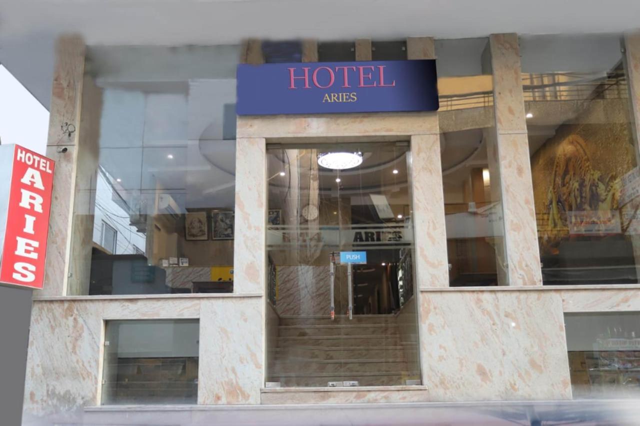 Hotel Aries Nowe Delhi Zewnętrze zdjęcie