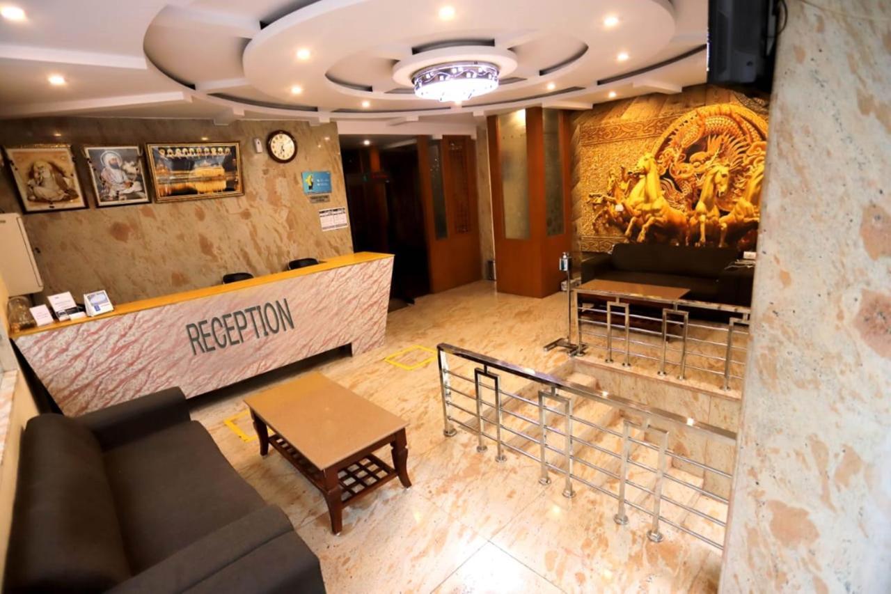 Hotel Aries Nowe Delhi Zewnętrze zdjęcie