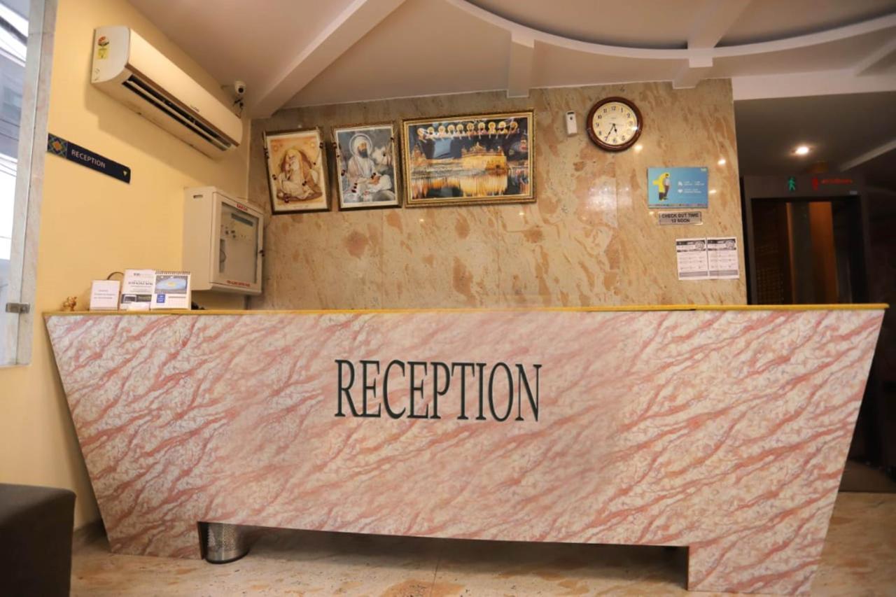 Hotel Aries Nowe Delhi Zewnętrze zdjęcie