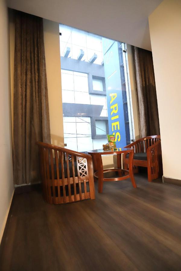 Hotel Aries Nowe Delhi Zewnętrze zdjęcie