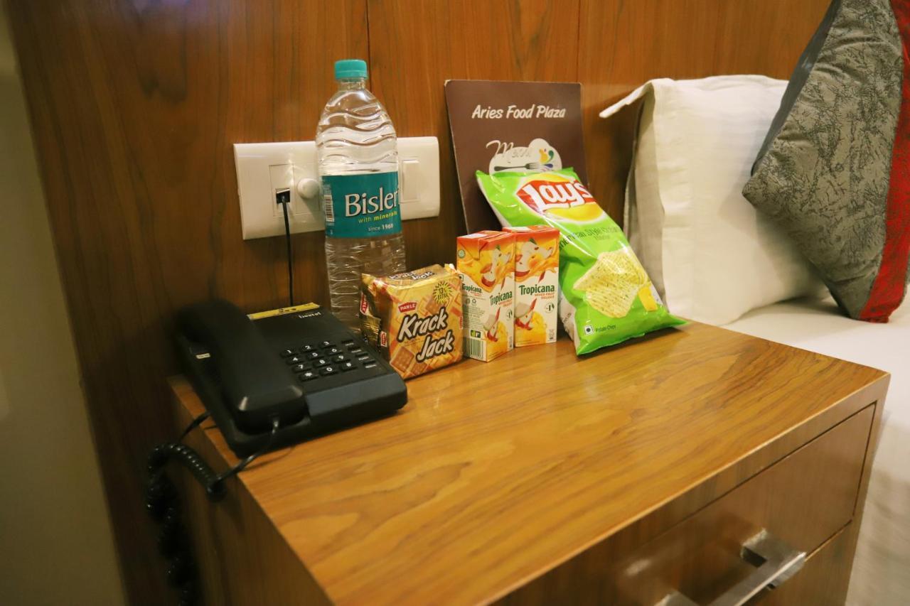 Hotel Aries Nowe Delhi Zewnętrze zdjęcie